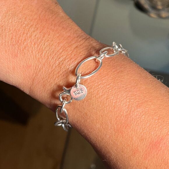 The Classic Link bracelet in Tibetan Silver - Picture 3 of 8